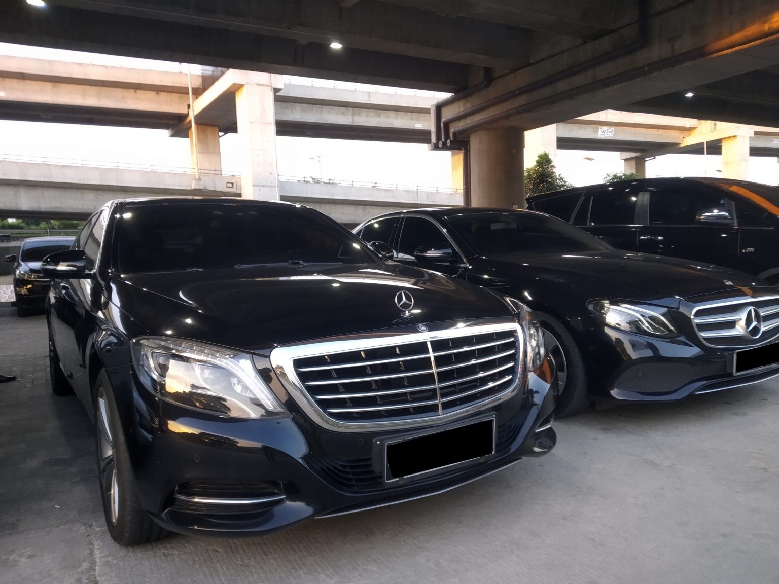 MercedesBenzS400SewaRentalMobilPengantinMewahWeddingCar